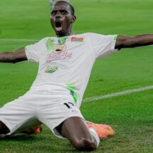 Pelatih Persebaya Bungkam soal Flavio Silva, Pertanda Akan Hengkang?