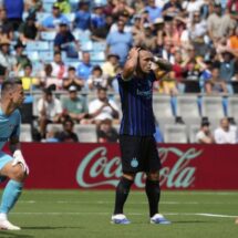 Lautaro Martinez Meledak di Ruang Ganti Usai Inter Milan Dipermalukan Fluminense: Sindir Calhanoglu?