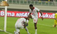 Assist Spektakuler, Ini Alasan Ciro Alves Cium Sepatu Yakob Sayuri
