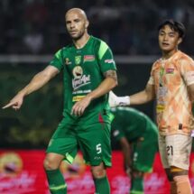 Menjamu Persija, Persebaya Tanpa Risto Mitrevski yang Jalani Pemulihan Cedera Bahu di Kroasia