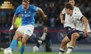 Gol Akrobatik Jadi Petaka Napoli dalam Perburuan Tiket UCL
